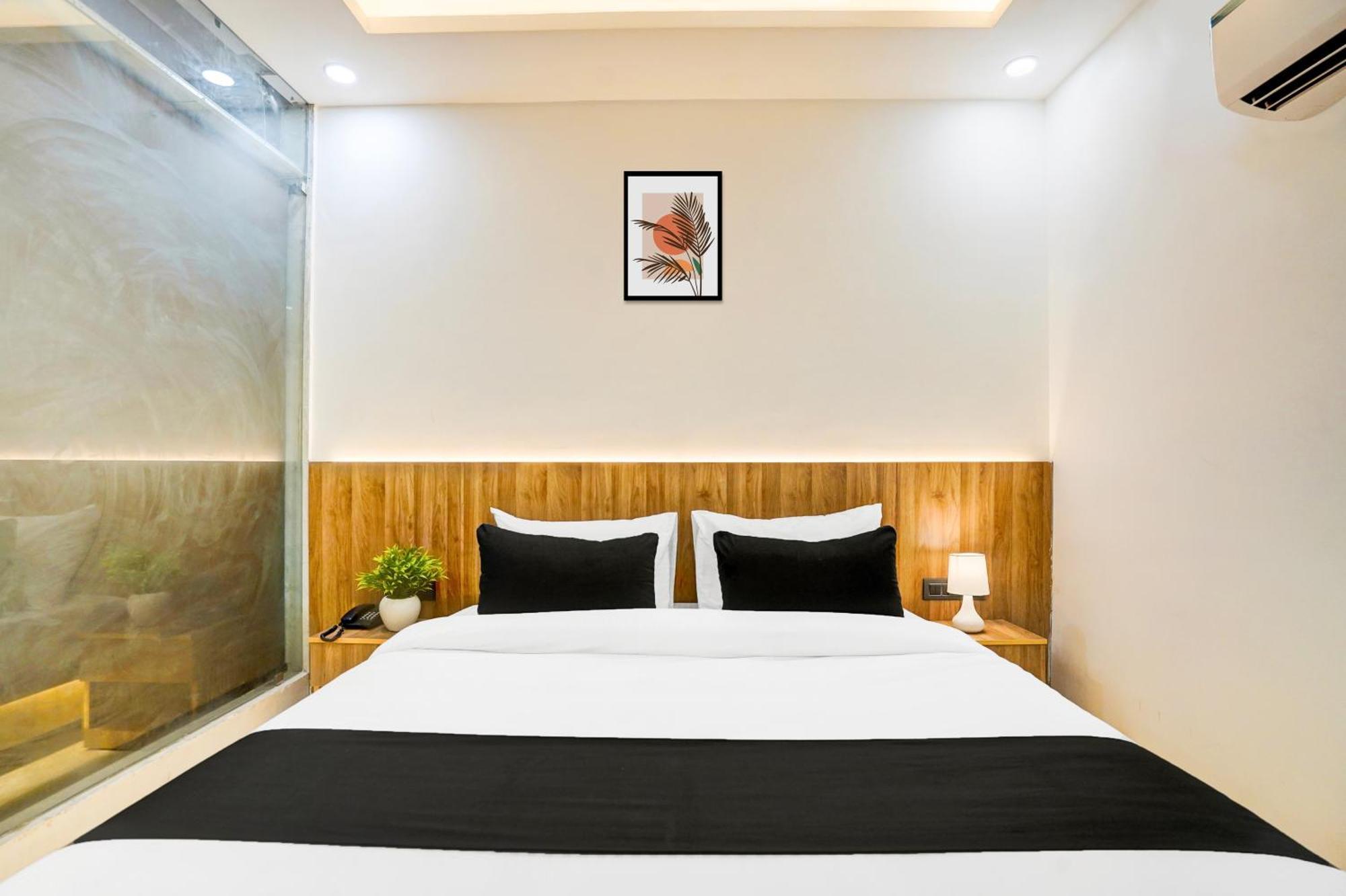 Townhouse Grand Address Hotel And Banquet Ghaziabad Exterior foto