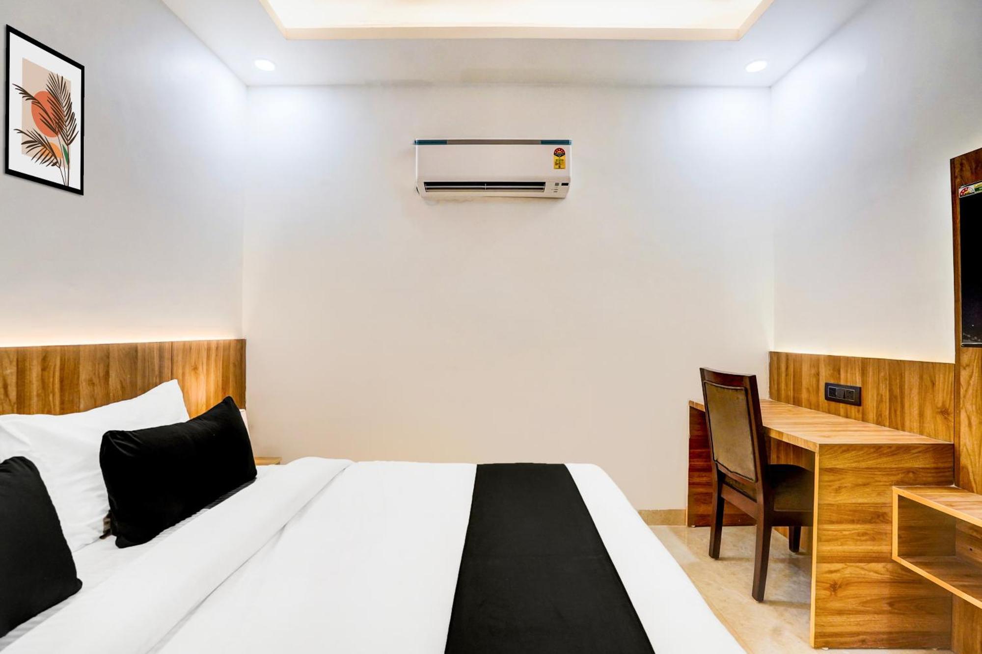 Townhouse Grand Address Hotel And Banquet Ghaziabad Exterior foto